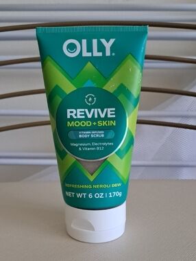 Revive Mood + Skin Vitamin-Infused Body Scrub — Green